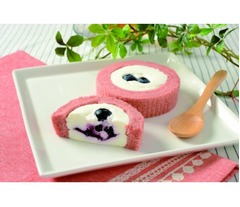 ローソンが「プレミアム ブルーベリーとチーズのロールケーキ」発売。