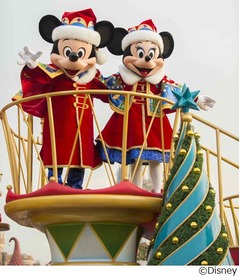 30周年TDRのXmasがスタート、あいにくの天気もパレード無事開催。