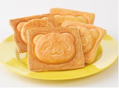 かわいい顔型の「パンダパイ」、コージーコーナー上野公園ルエノ限定。