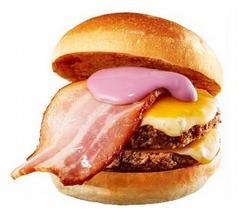 ベーコンがベロンッ、モンスター風バーガー