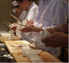1か月で寿司の基本技術完全マスターできる学校