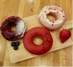 クリスピー・クリーム春の新ドーナツ食べ比べ