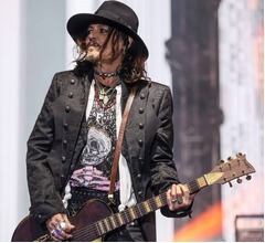 ジョニー・デップ、元妻との泥沼裁判「酷い時期」振り返る