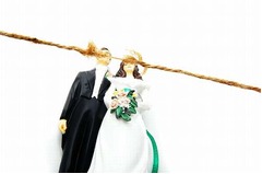 新妻のもとに元妻から&ldquo;密告&rdquo;、結婚手続き済ませた日に離婚騒ぎ。