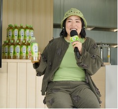 ゆりやんレトリィバァ「ご縁を感じています」、「綾鷹」との&ldquo;意外な共通点&rdquo;明かす