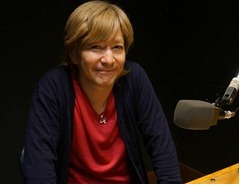 小室哲哉「LINEで会議」明かす、ラジオ番組で創作活動の秘話披露。