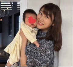 近藤千尋が撮影、安めぐみと次女の&ldquo;ほっぺ密着&rdquo;母子ショット