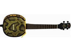 ウクレレと三線が合体の新楽器、ボディは三線でネックはウクレレに。