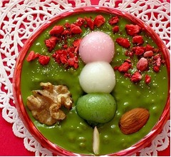 三色団子まるごと1本のせたチョコ