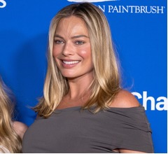 マーゴット・ロビー、SFホラーの傑作「妖怪巨大女」に主演か