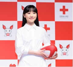 芦田愛菜「パソコンのスキルアップしたい」、今はタイピングもまだまだ