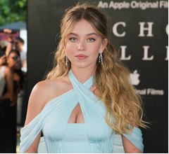 トランプ米大統領「今最もホット」アメリカン・イーグルの広告称賛、一部から批判も