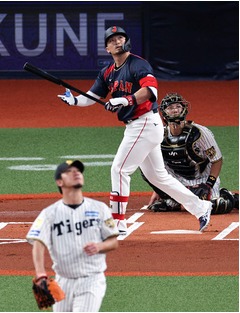 鈴木の先制ソロ　野球
