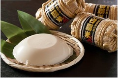 500gの特大&ldquo;土俵型&rdquo;白プリン、白鵬の横綱通算500勝達成記念で誕生。