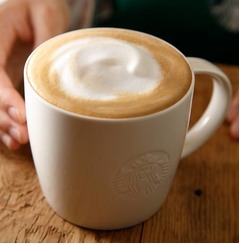スターバックス ラテを一新へ、1996年の日本上陸から18年目で初。