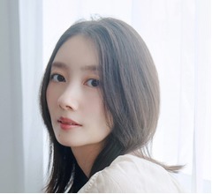 麻生久美子、波瑠を「吸い込まれるように見ちゃう」