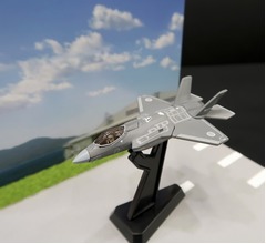 トミカプレミアムに初の戦闘機、「F-35A」登場