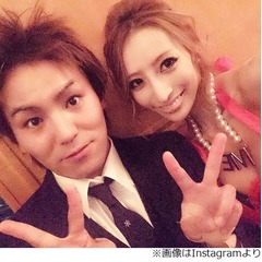 狩野英孝が泥沼に？ 新恋人現る、モデルの加藤紗里が交際を宣言。