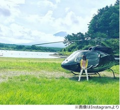 神田うの、娘の合宿先にヘリ移動