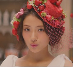 石原さとみ、キュートに&ldquo;呪文&rdquo;唱える