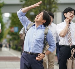 岡田准一「若い子たちは知らないと思うけど昔は踊ってた」マック新CMでダンス披露