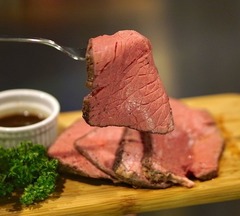 500円で「ローストビーフ食べ放題」提供