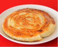 &ldquo;日本一長い餃子&rdquo;さらに長く、「細く長く」コンセプトに全長160cm。