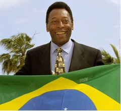 &ldquo;サッカーの王様&rdquo;ペレ、がん治療で入院も「力に満ちている」