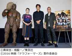 武井咲「凄い物見てしまった」、映画「テラフォーマーズ」の舞台挨拶。