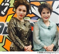 平野ノラ&ldquo;リアルバブラー&rdquo;デヴィ夫人に変身