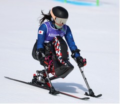 アルペン女子の村岡桃佳が銀