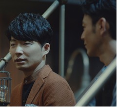 星野源&ldquo;大人エレベーター&rdquo;で妻夫木と語り合う