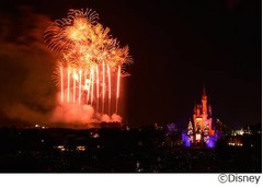 新年祝う花火がTDRの空染める、「ニューイヤーズ・イヴ」を開催。