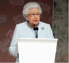 エリザベス女王「地球上、すべての国家が一丸となる時」