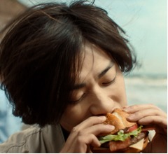 赤西仁へのセリフに堺雅人「どの口が言うんだ（笑）」、マクドナルド新CM