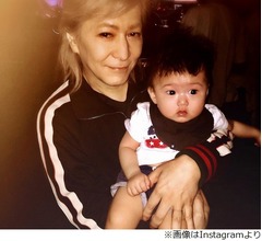 小室哲哉「信じられない、亜美が、ママって」