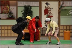 貴親方まさかの日村モノマネ、吉本新喜劇で自ら「あどねー僕ねー」。