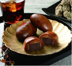 ローソン、店舗で揚げる「黒糖かりんとう饅頭」