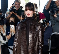 1日10人の男性俳優と&ldquo;イチャイチャ&rdquo;要求も、アン・ハサウェイが昔のオーディション非難