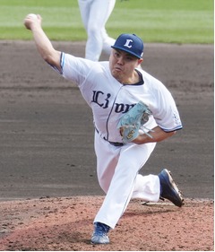 力投する平良　プロ野球