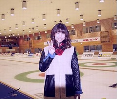 山崎あおいがカーリング応援、協会公認オフィシャルサポーター抜擢。