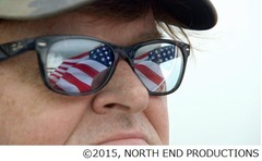 マイケル・ムーアが権力の片棒担ぐ、米政府の&ldquo;侵略&rdquo;政策に参加。