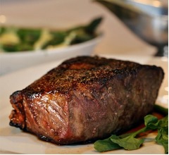 肉や魚に含まれる&ldquo;あの栄養素&rdquo;、長生きに繋がる可能性