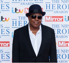 マイケル・ジャクソンの兄で&ldquo;ジャクソン5&rdquo;メンバー、ティト・ジャクソン死去