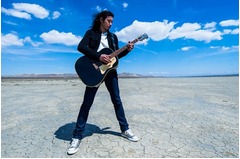 斉藤和義が初のアルバムデイリー1位、2年振り18枚目の「風の果てまで」。