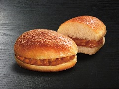 くら寿司がついにパンを販売、5年かけ「揚げたてパン」販売構想を実現。