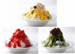 デニーズがふわふわ純氷かき氷、繊細なくちどけが楽しめる3種類。