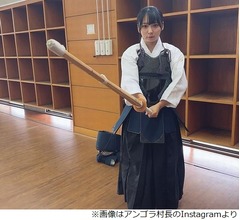 アンゴラ村長「縄跳びより長く習った」剣道歴10年の腕前を披露