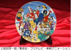 「ワンピース」が有田焼大皿に、浮世絵風のタッチで世界観盛り込む。