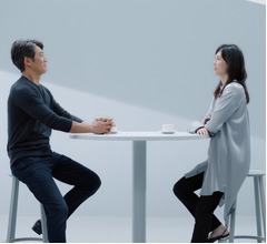 見つめ合う反町隆史＆松嶋菜々子、CMでは初の&ldquo;夫婦共演&rdquo;